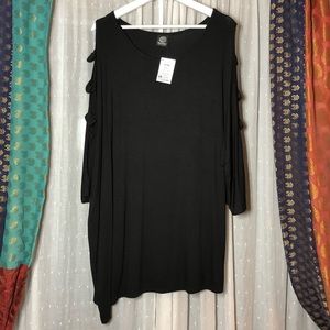 Bobeau Tunic Top with Cutouts 2X NWT